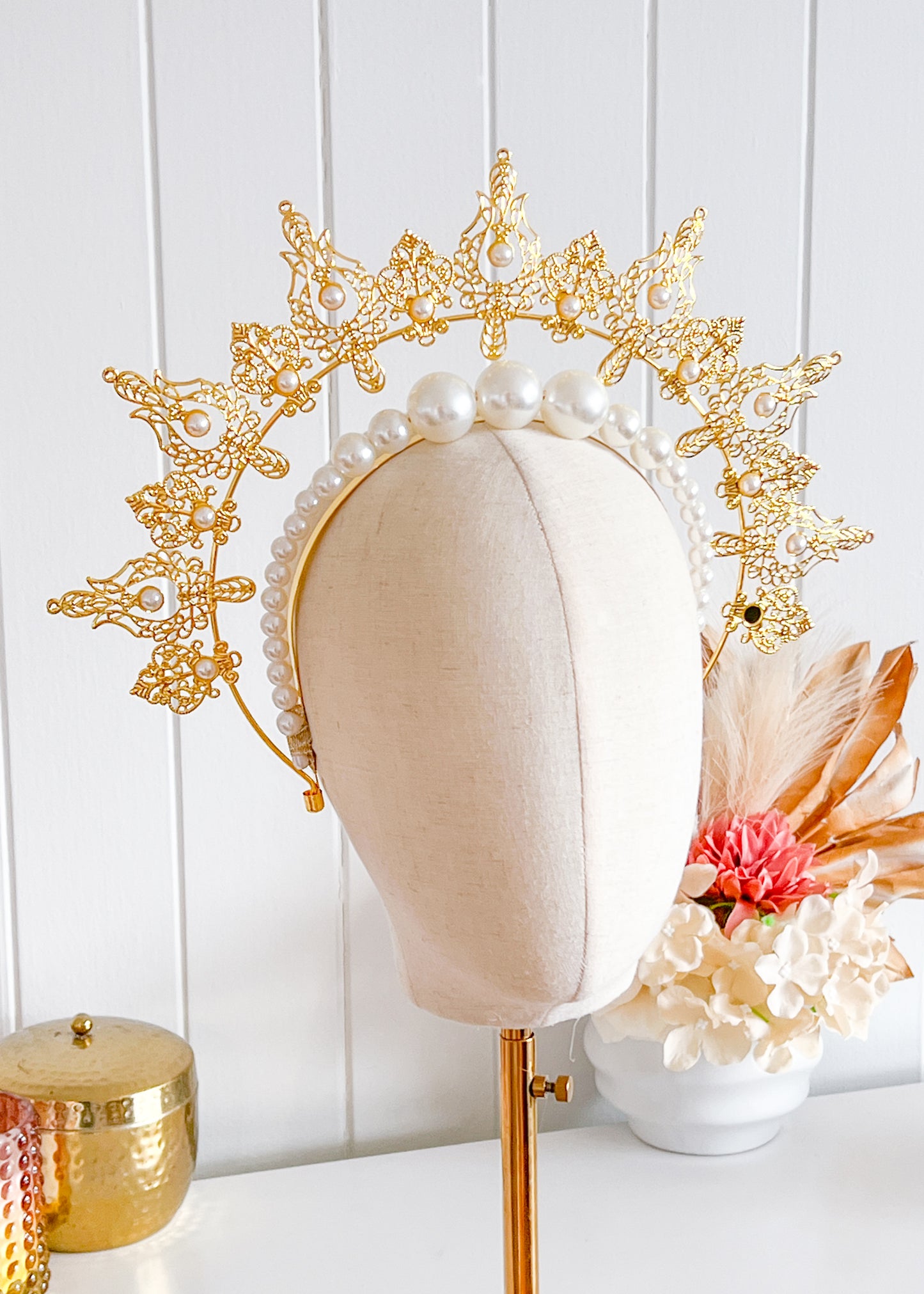 “Sloan" Gold & Pearl Halo