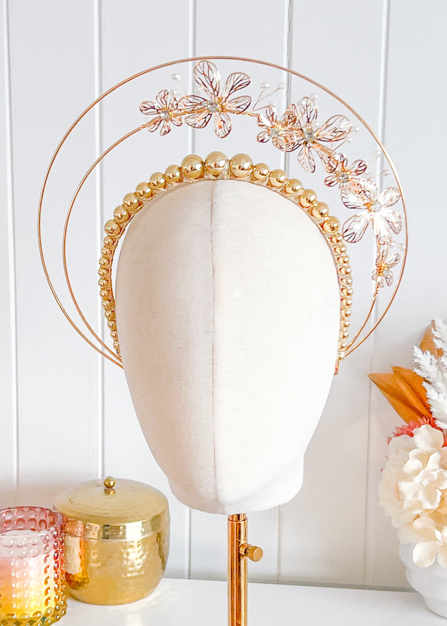 “Amanda" Gold Halo
