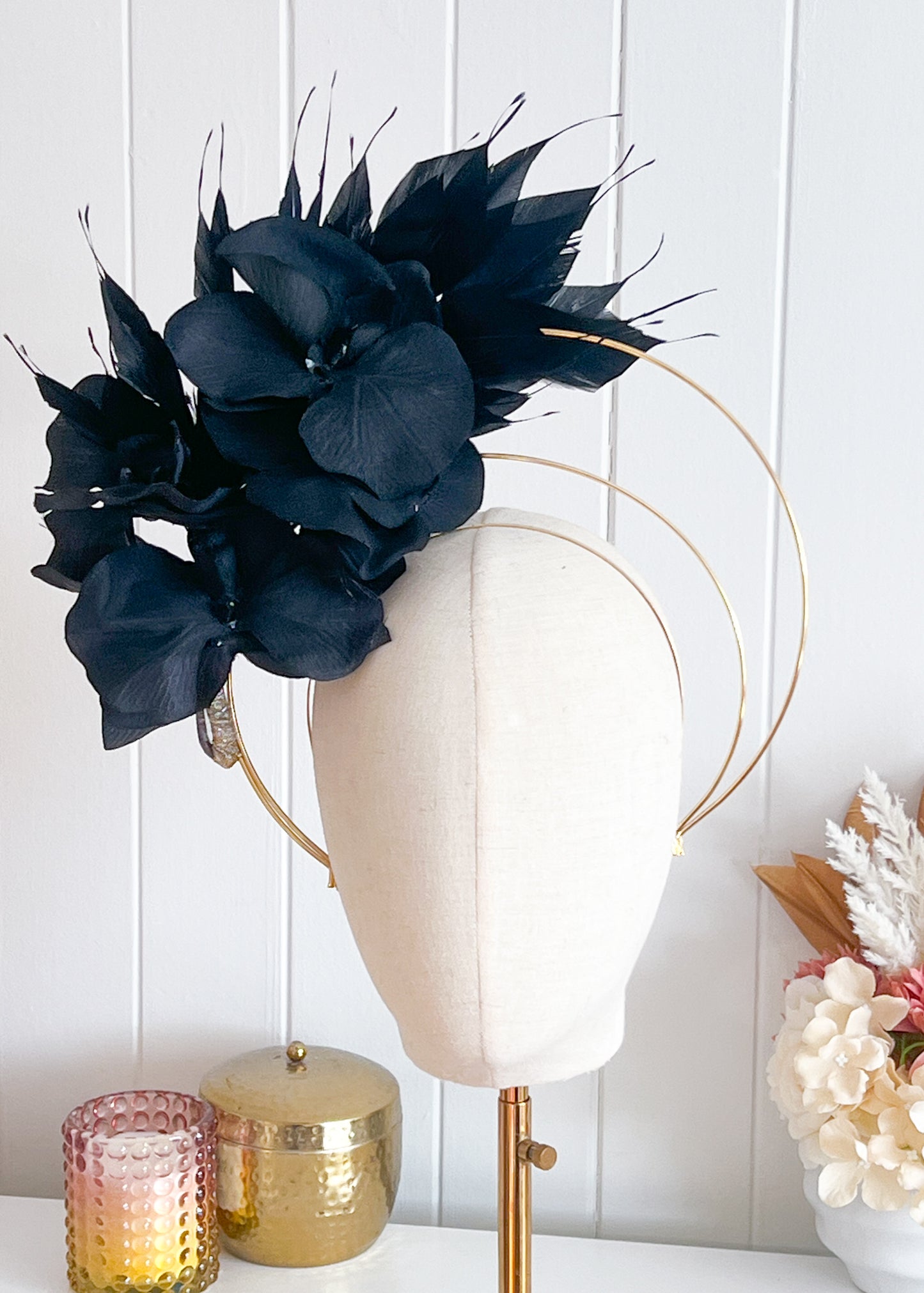 "Rania" Black Orchid Halo