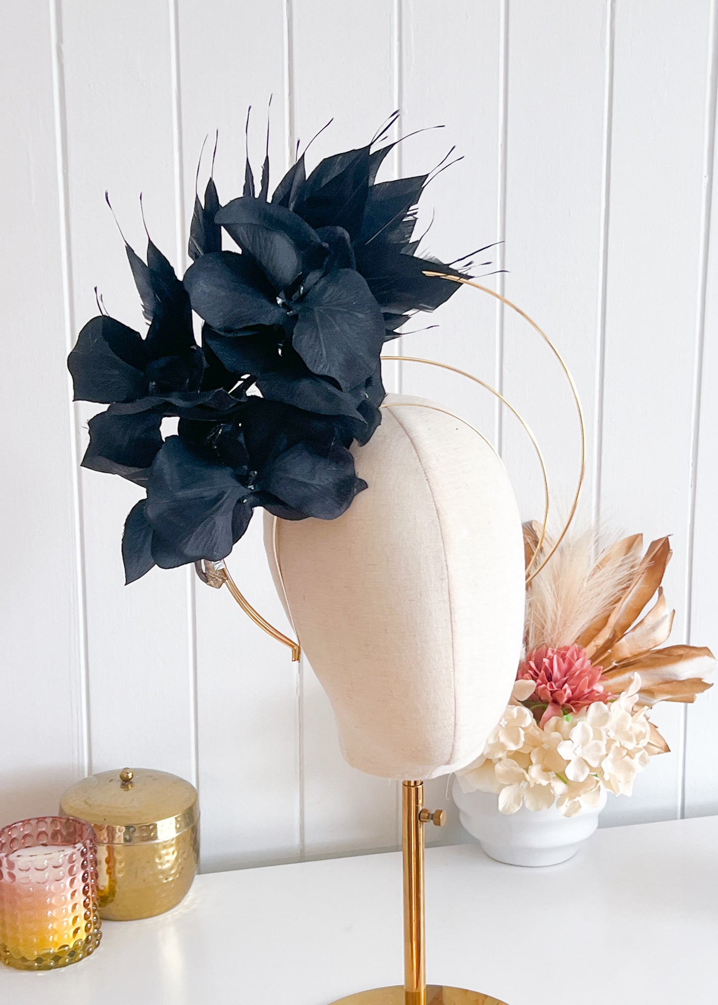 "Rania" Black Orchid Halo