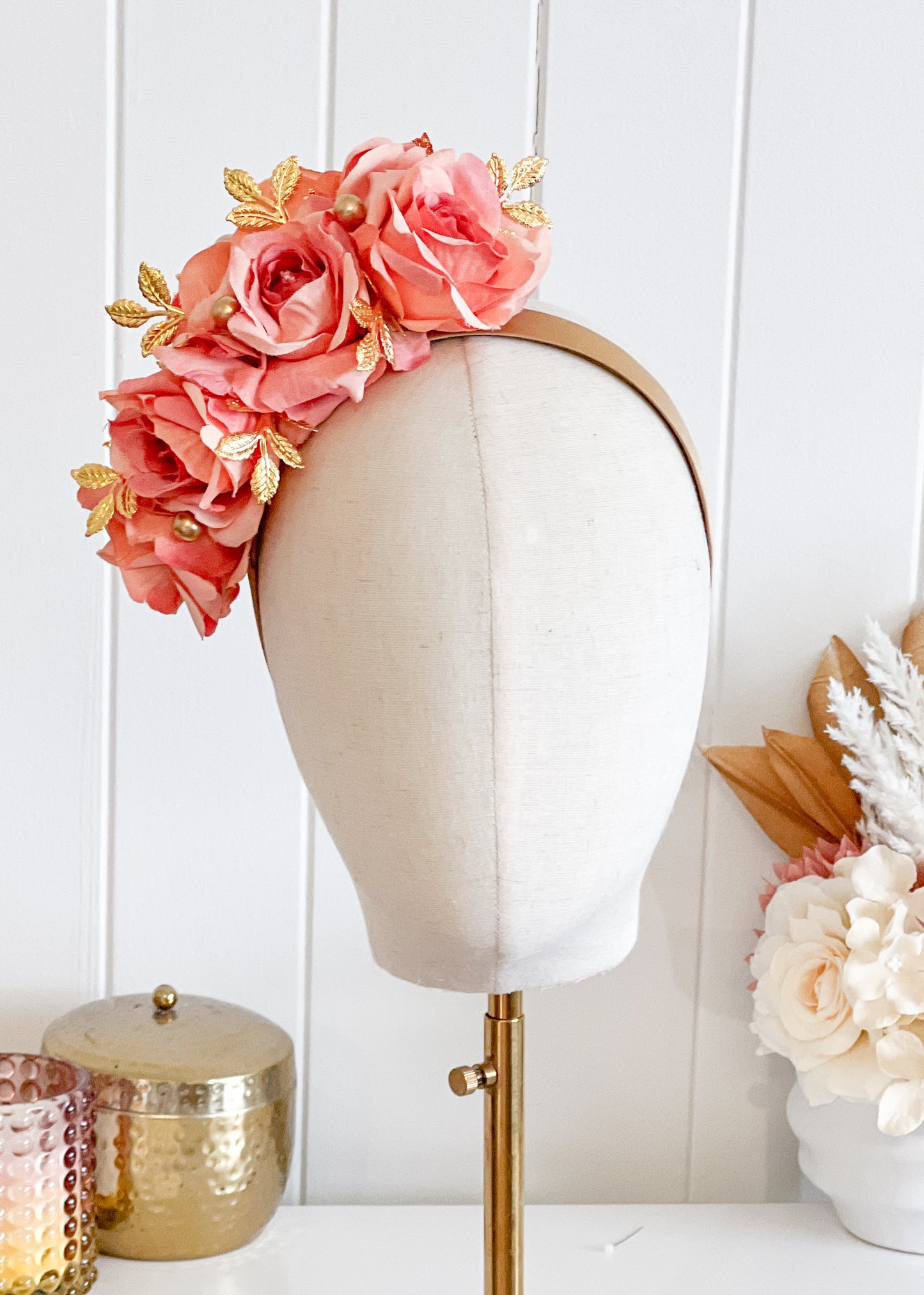 "Lucia" Crown - Apricot