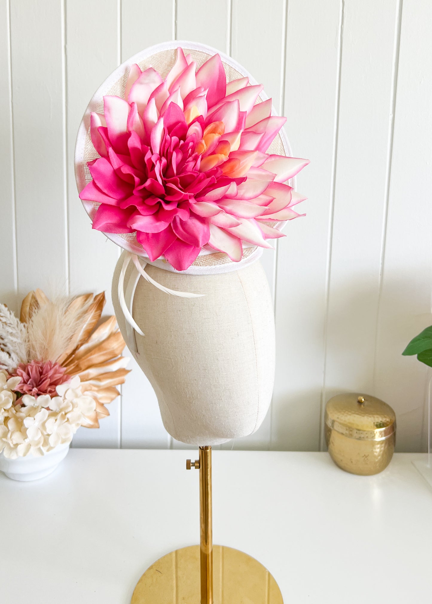 "Allison" Fuscia & White Fascinator