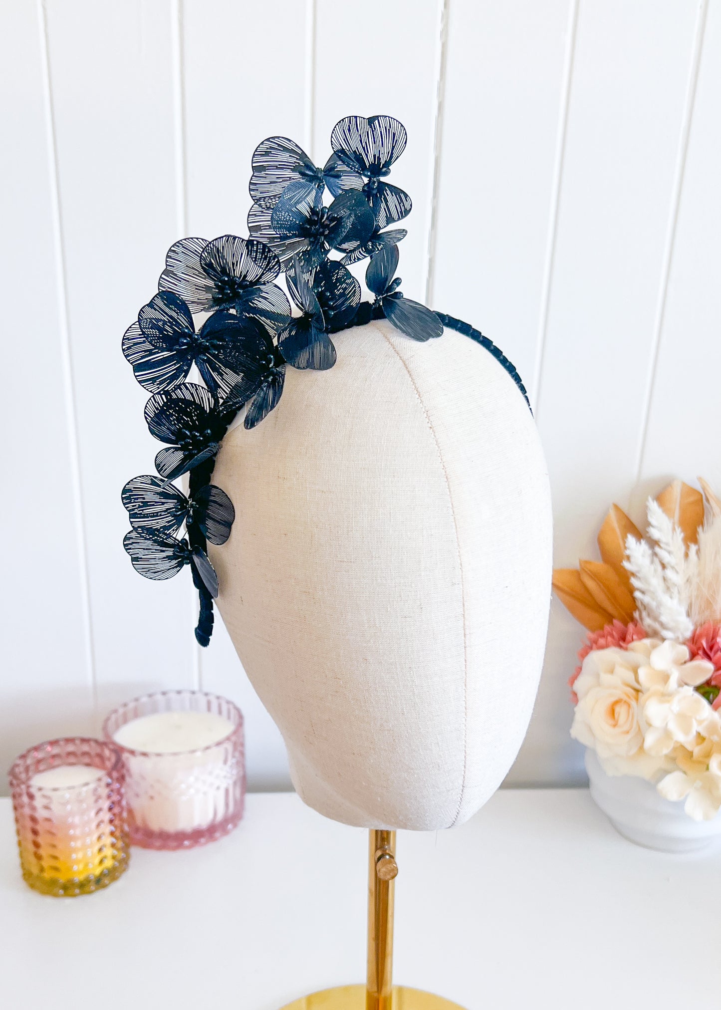 "Jasmine" Side Crown - Black