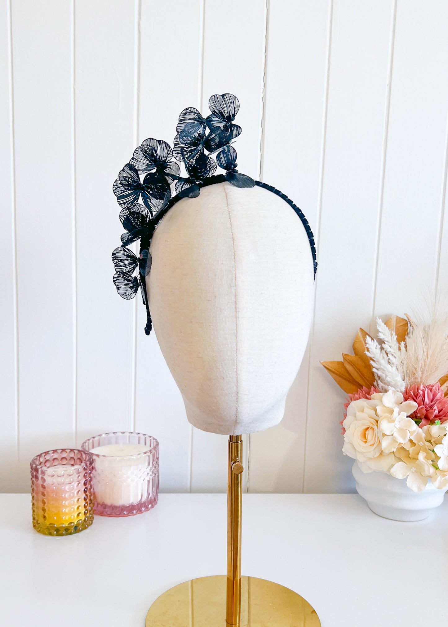 "Jasmine" Side Crown - Black