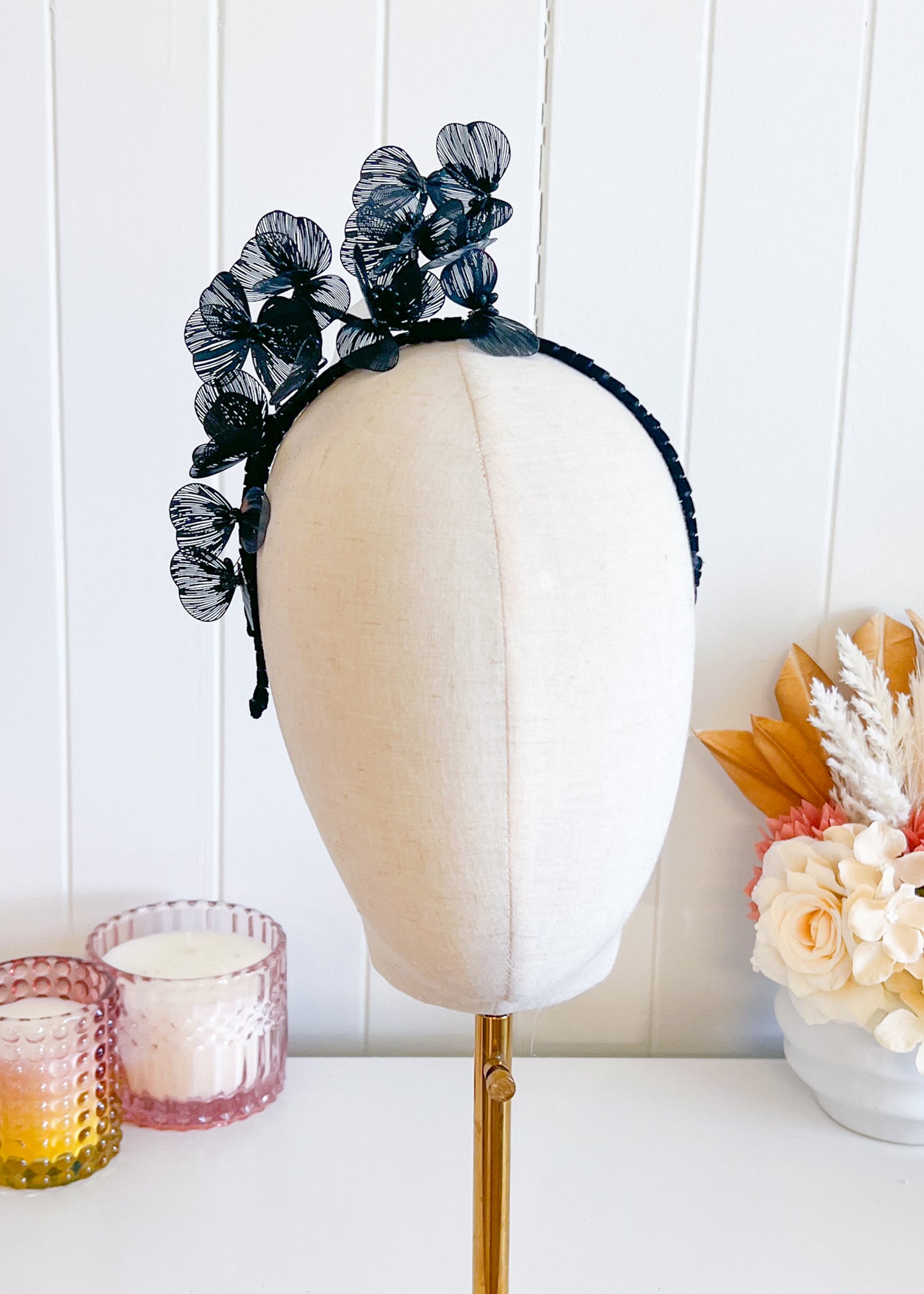 "Jasmine" Side Crown - Black