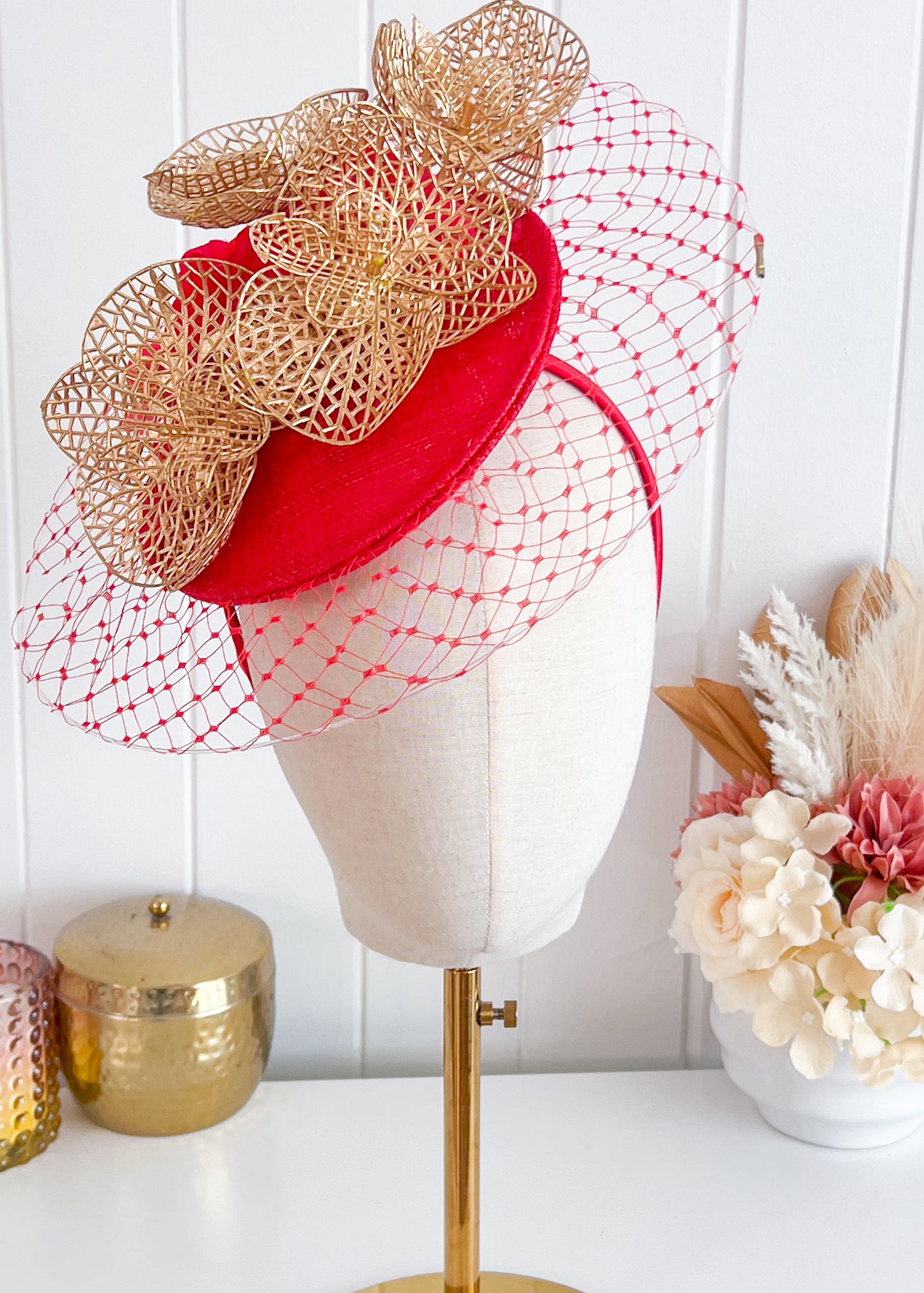 “Isana" Red & Gold