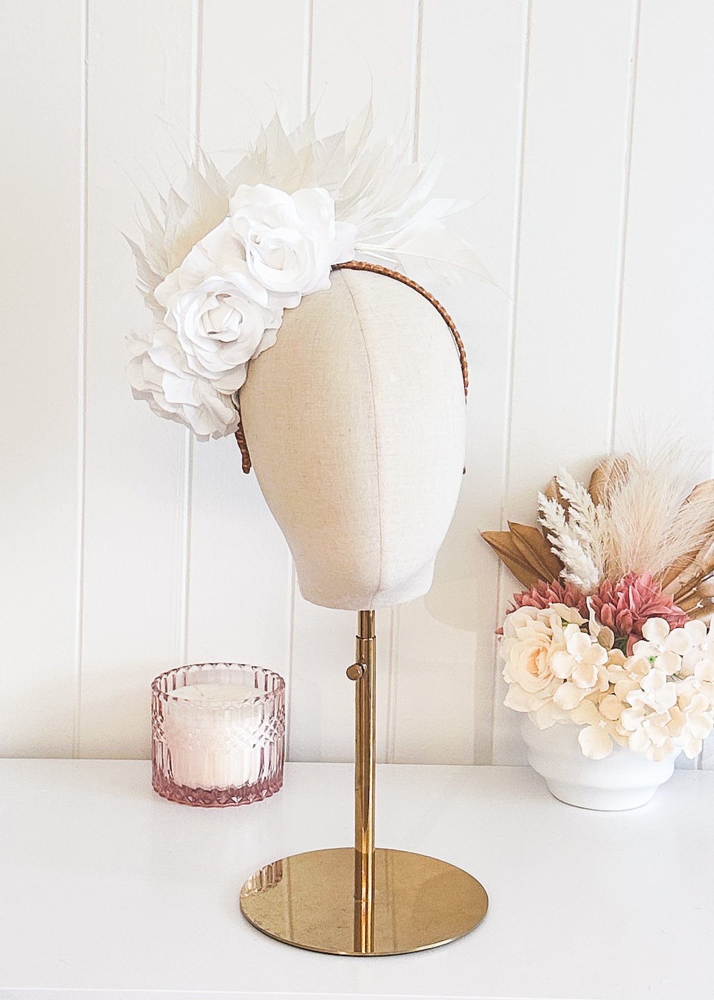 "Zahra" Crown - White