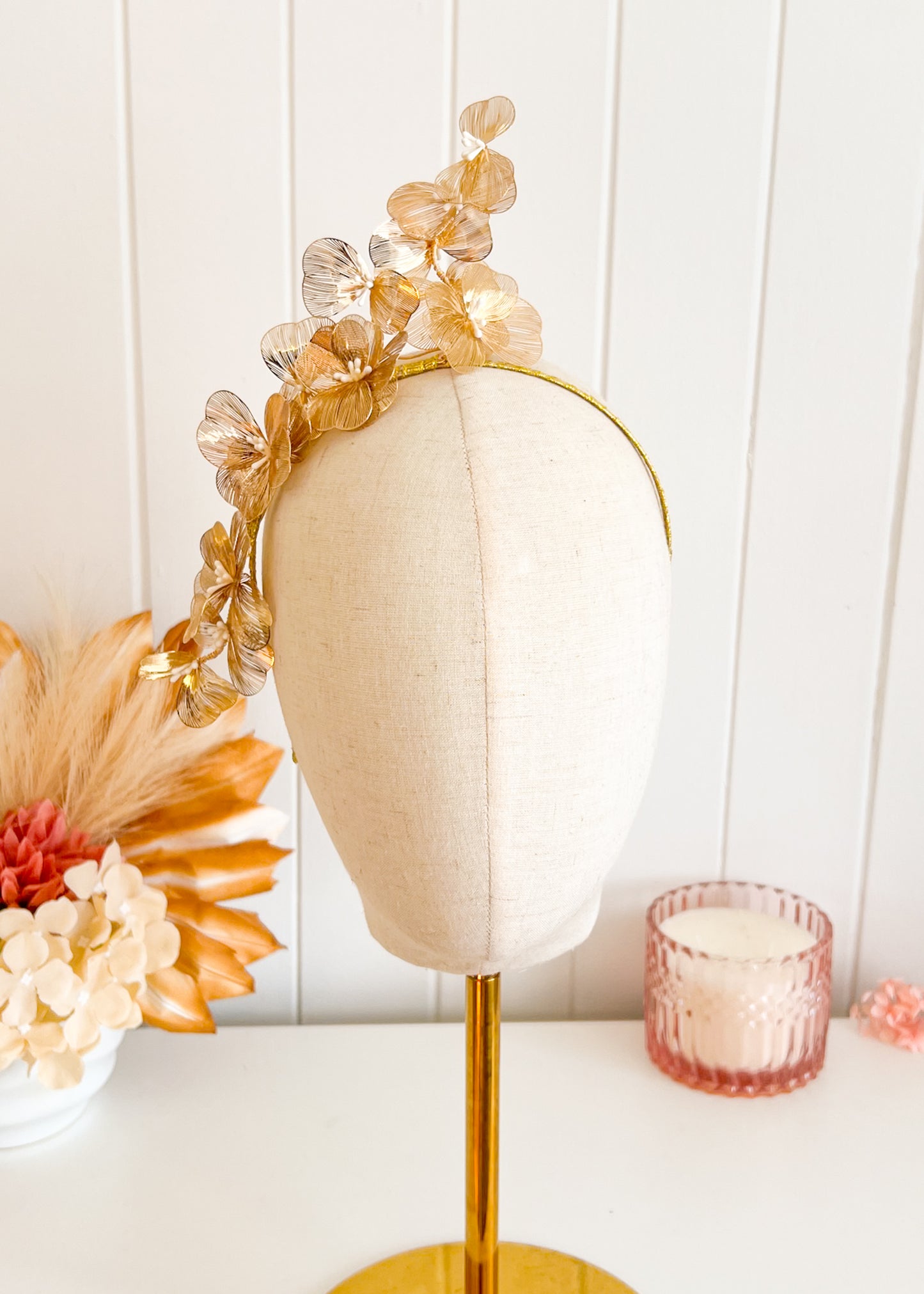 “Jasmine" Side Crown - Yellow Gold