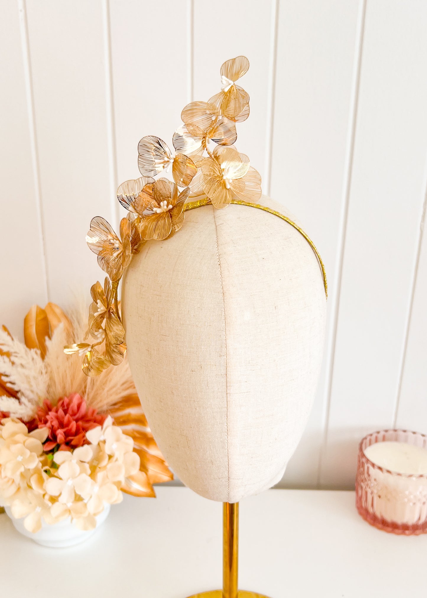 “Jasmine" Side Crown - Yellow Gold