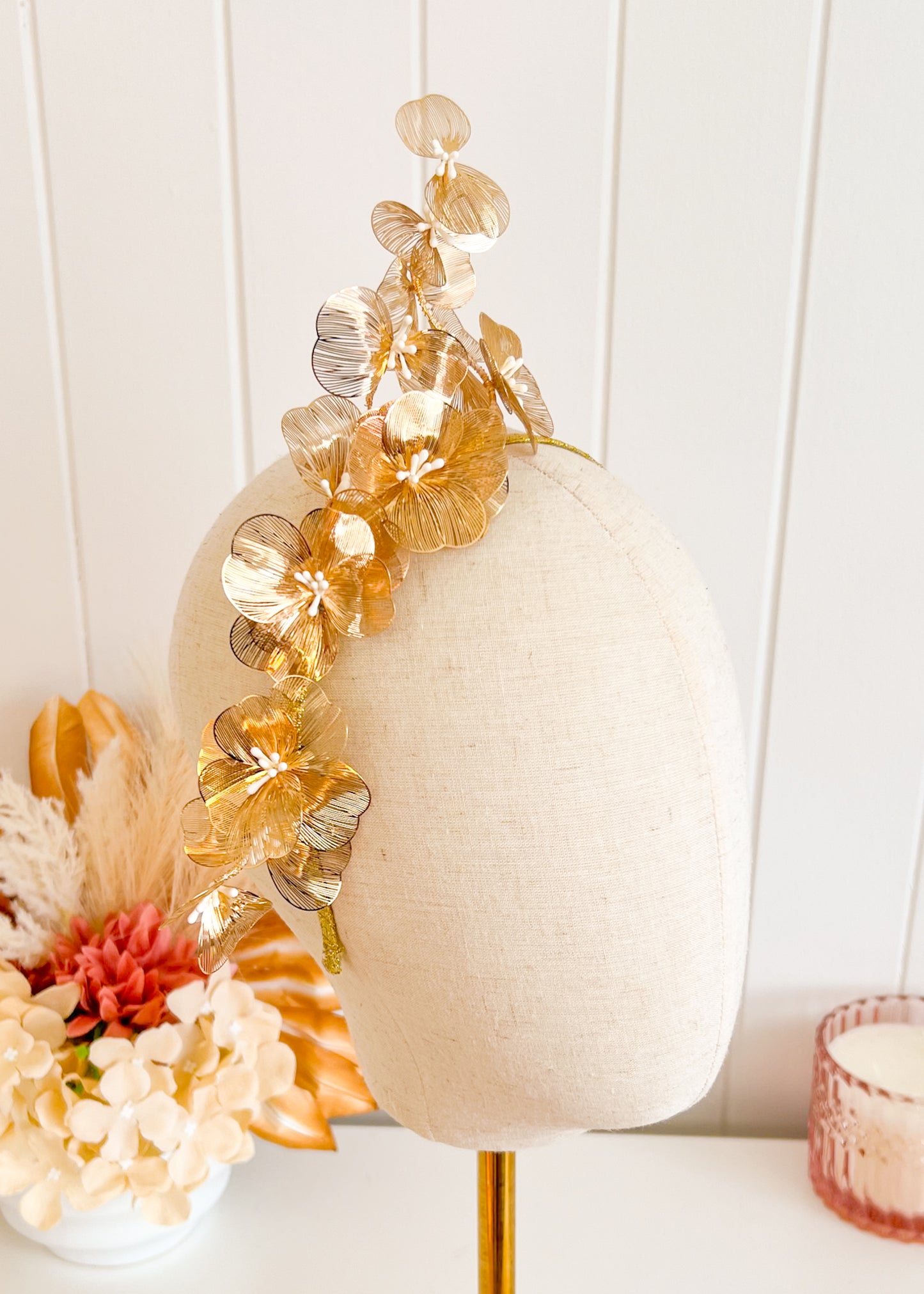 “Jasmine" Side Crown - Yellow Gold