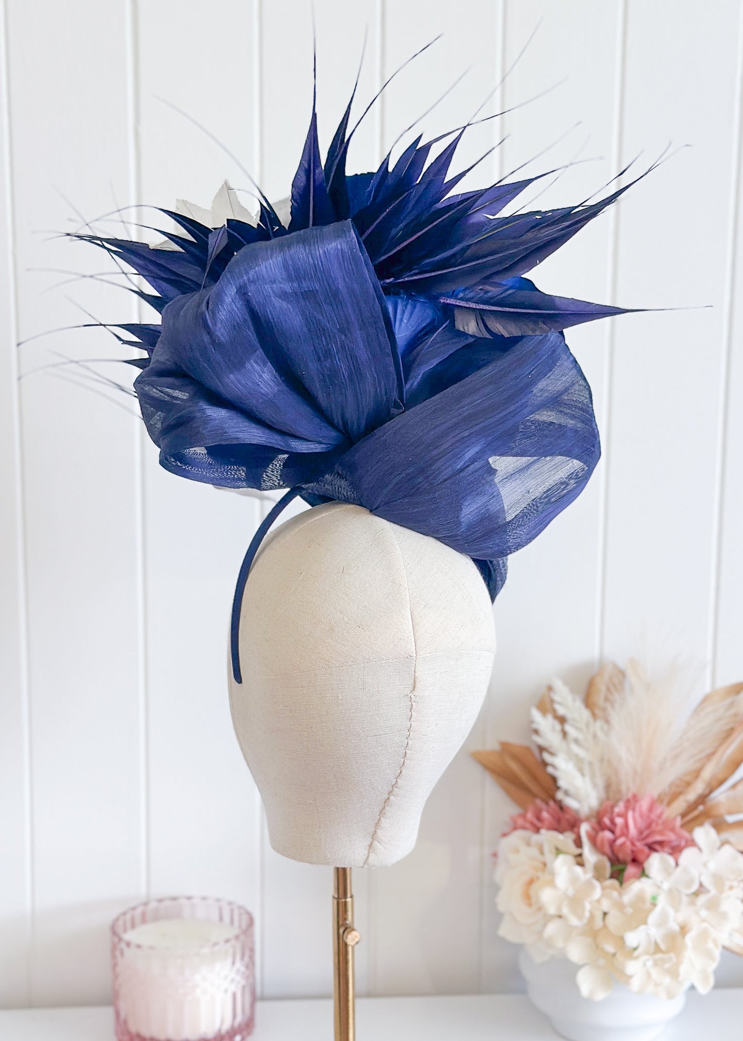 “Fosse" Navy & White Fascinator