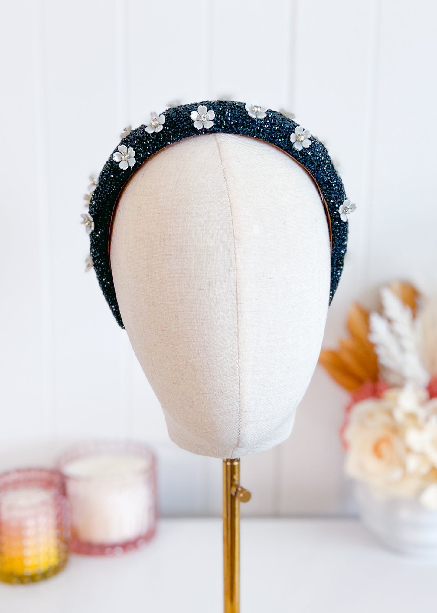 "Daisy" Black and White Headband
