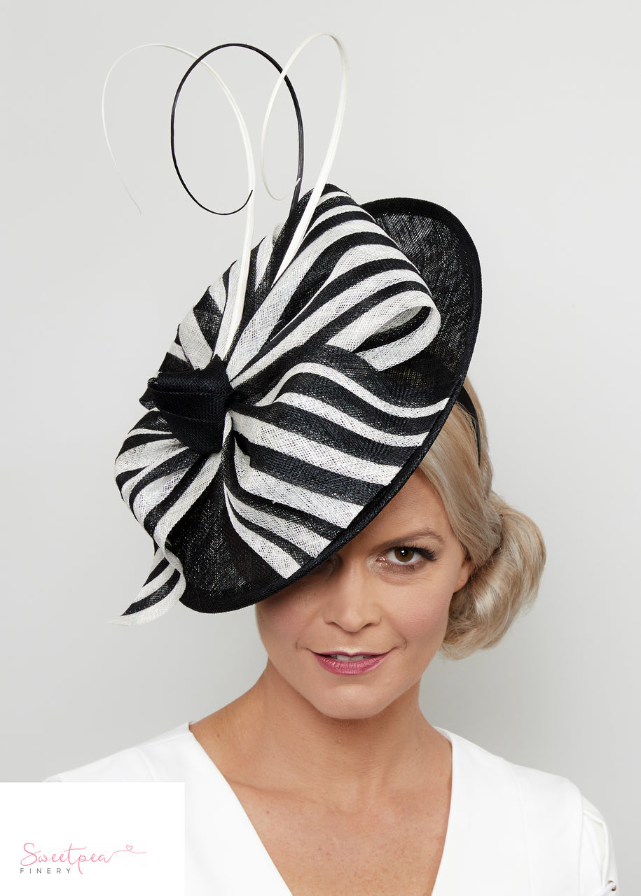 "Amelie" Black & White Headpiece