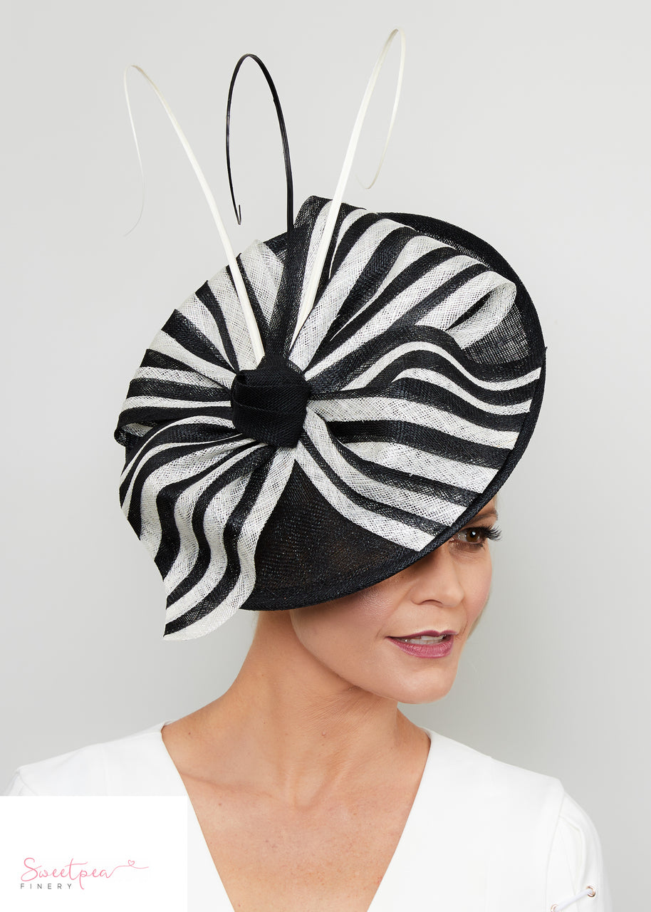 "Amelie" Black & White Headpiece