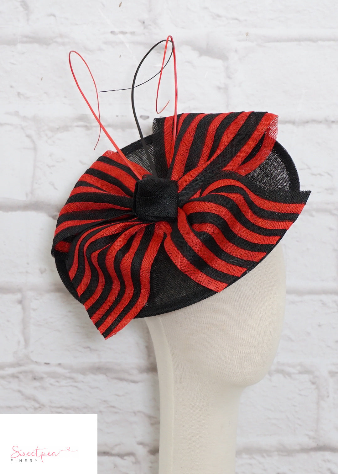 "Amelie" Black & Red Headpiece