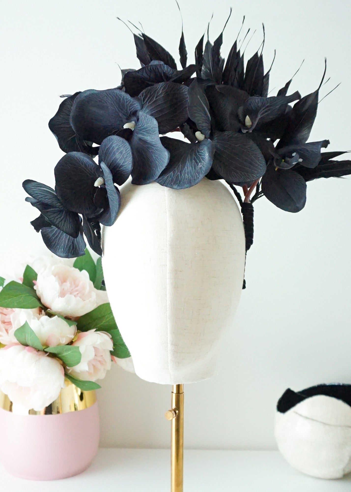 "Orchid Spray" Black