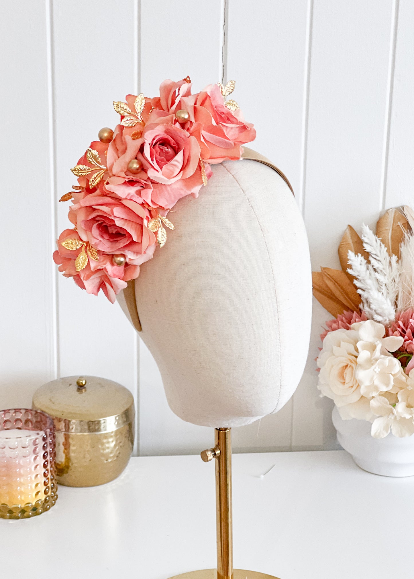 "Lucia" Crown - Apricot