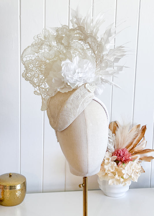 "Amaris" White Lace Fascinator