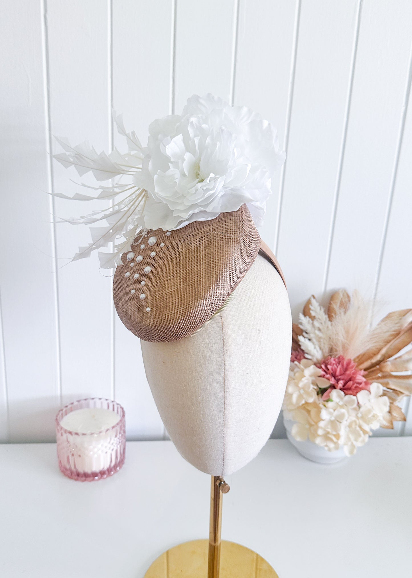 “Farrah" Beige & White