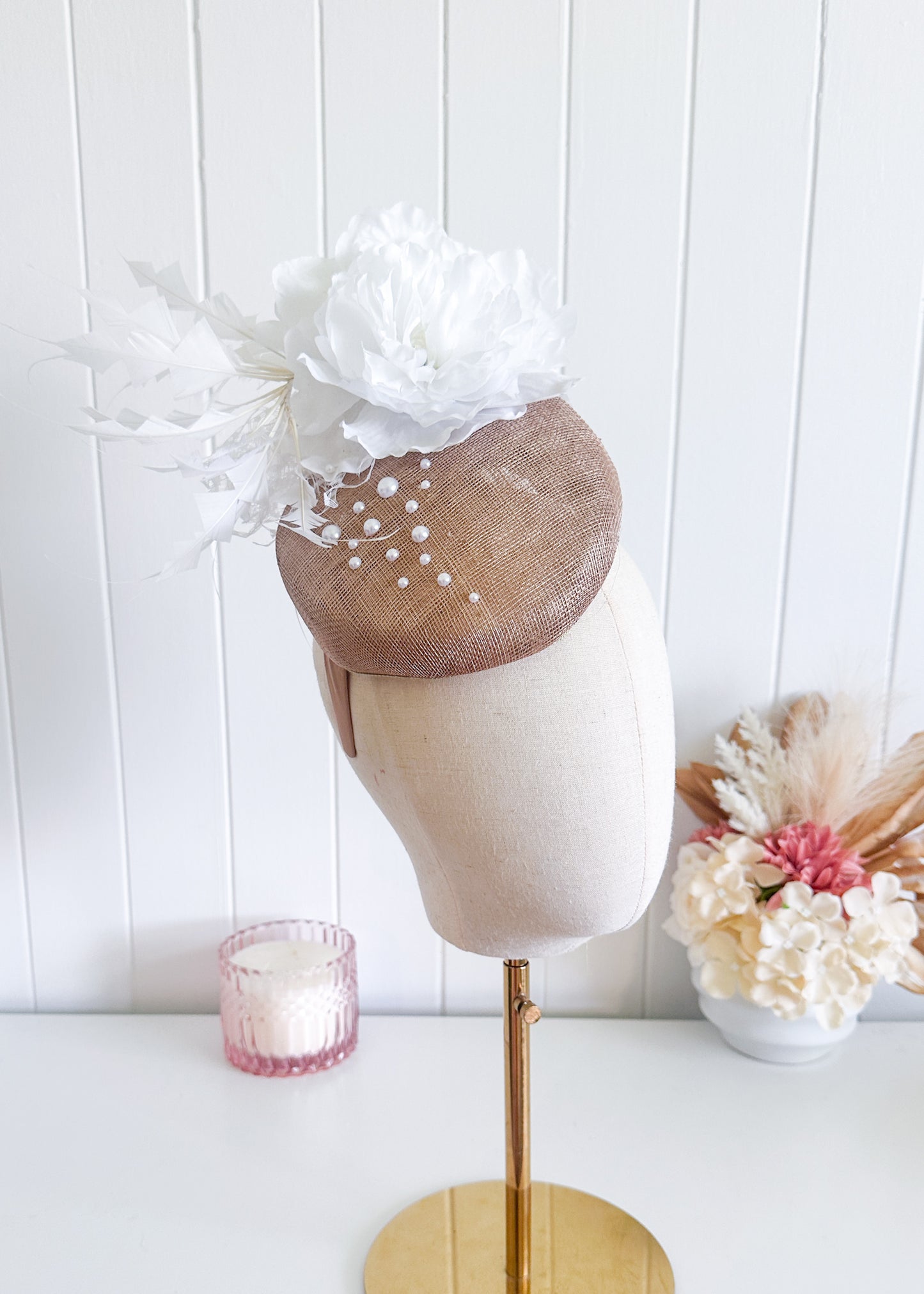 “Farrah" Beige & White