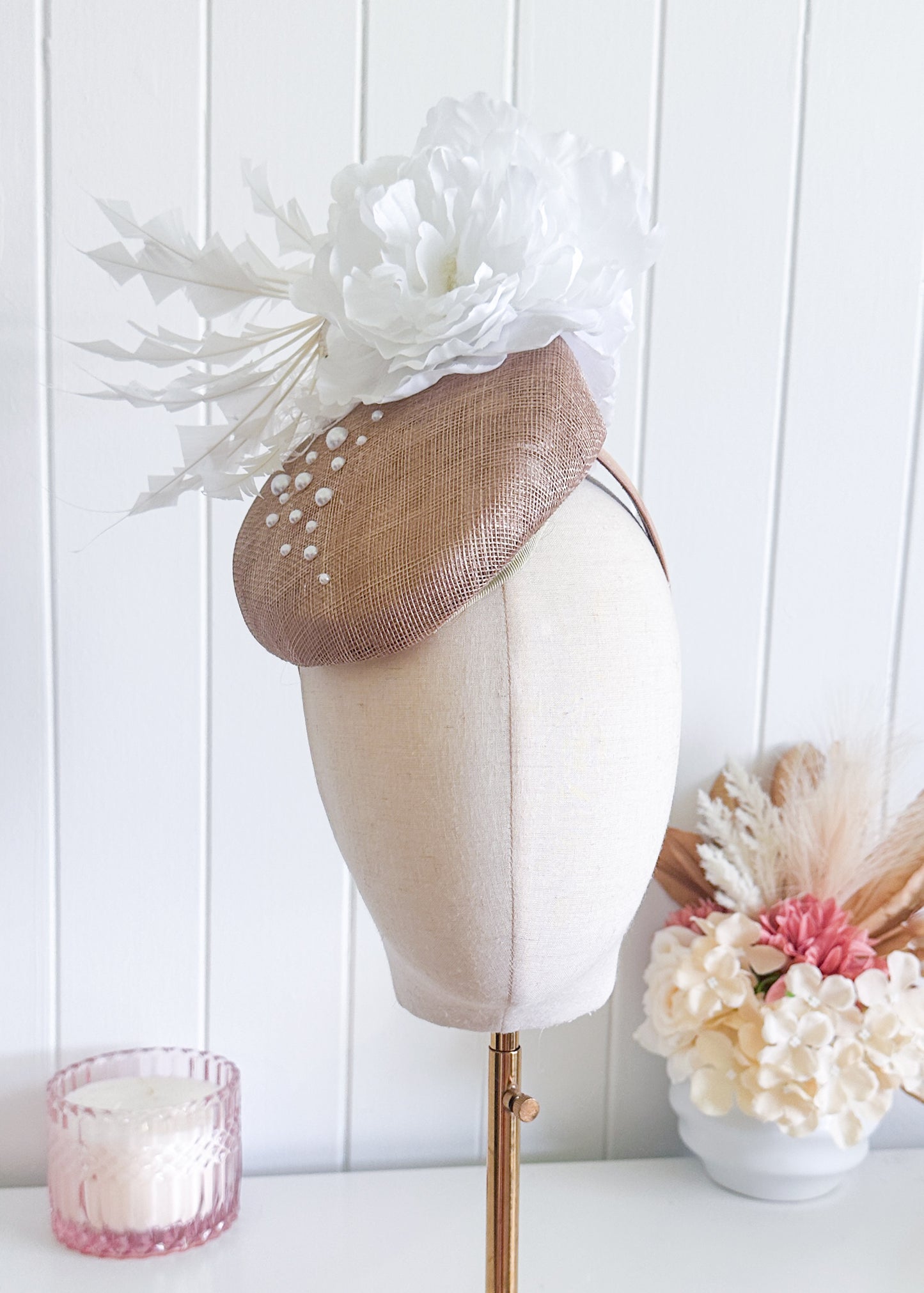 “Farrah" Beige & White