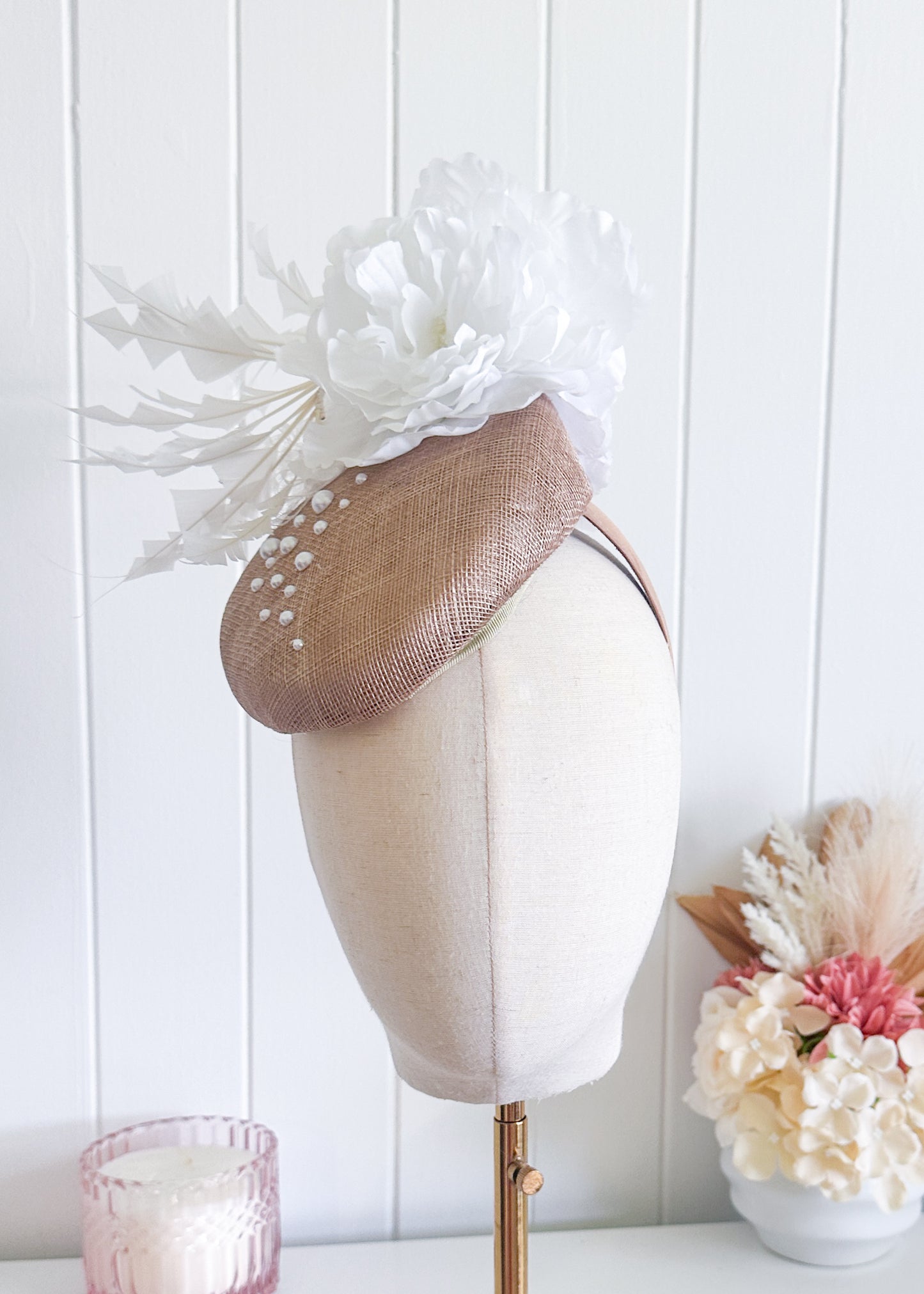 “Farrah" Beige & White
