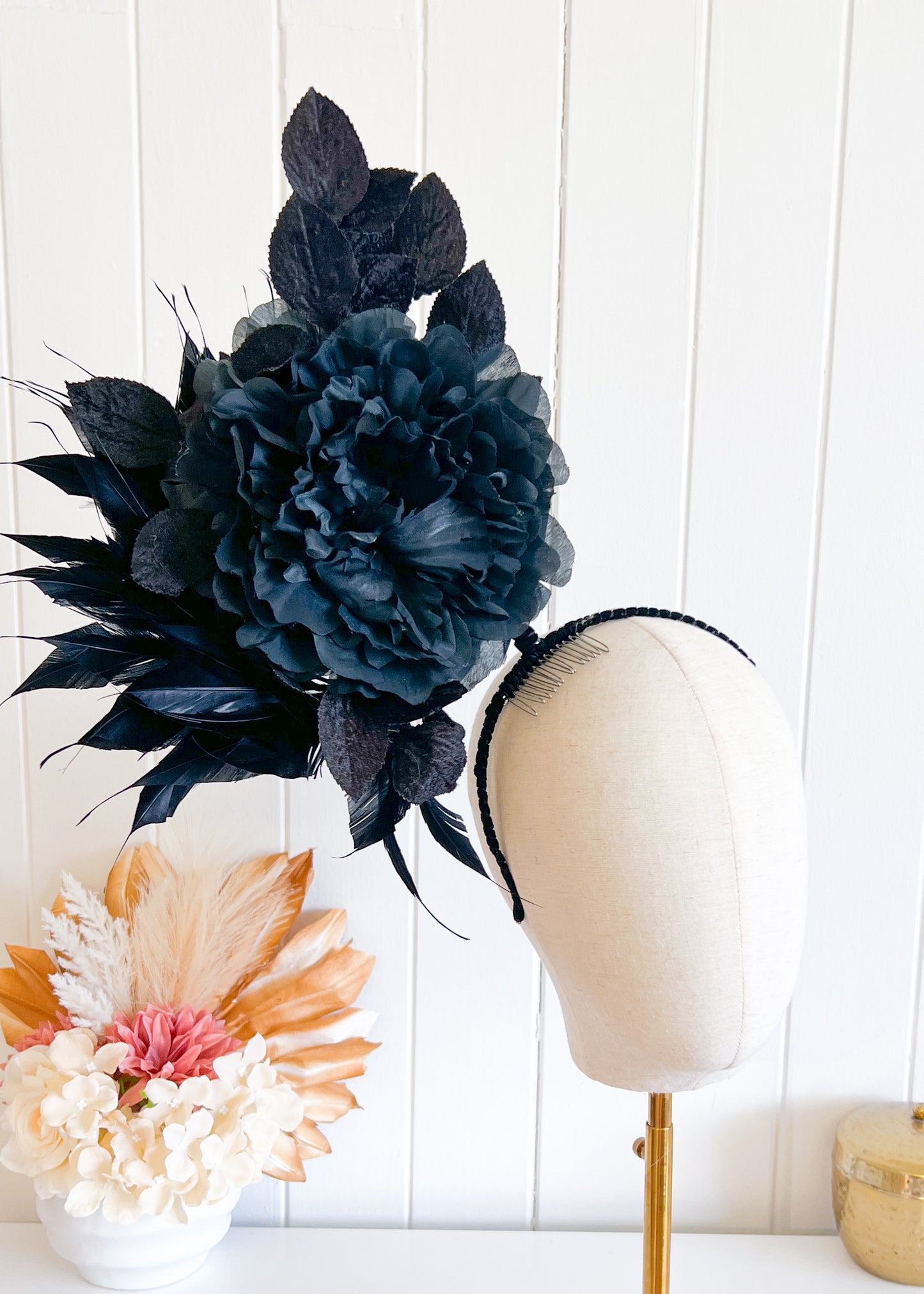 "Erin" Black Fascinator