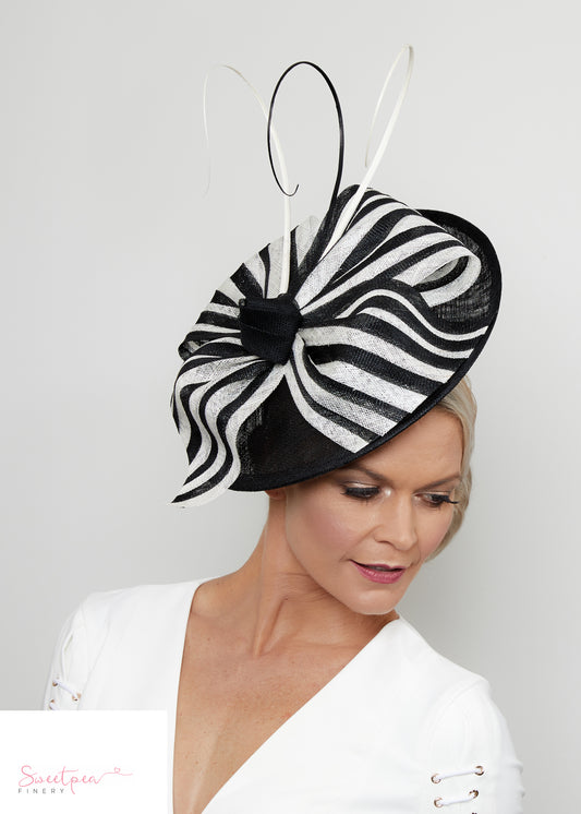 "Amelie" Black & White Headpiece