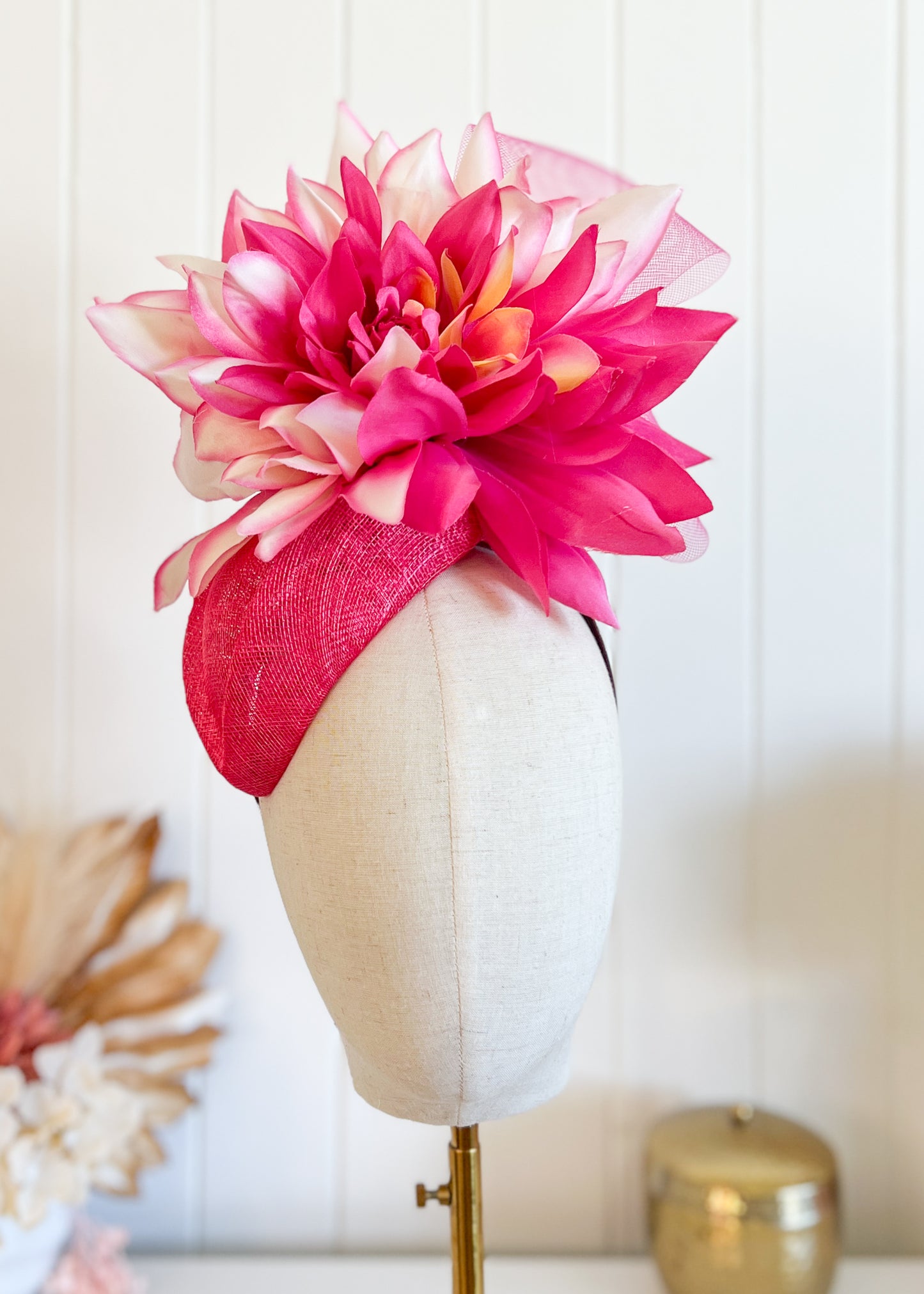 "Lily" Fuscia Fascinator