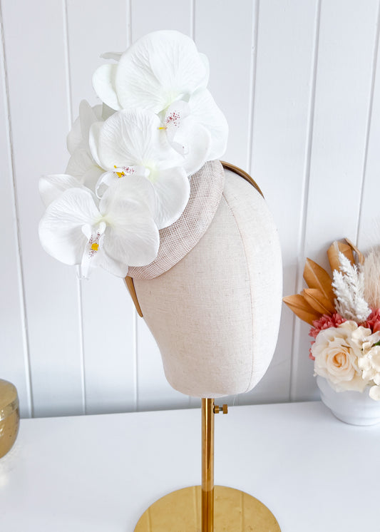 "Penelope" White Fascinator