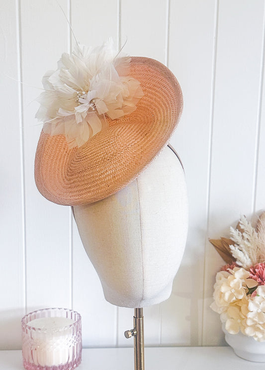 "Phyllis" Nude & White Fascinator