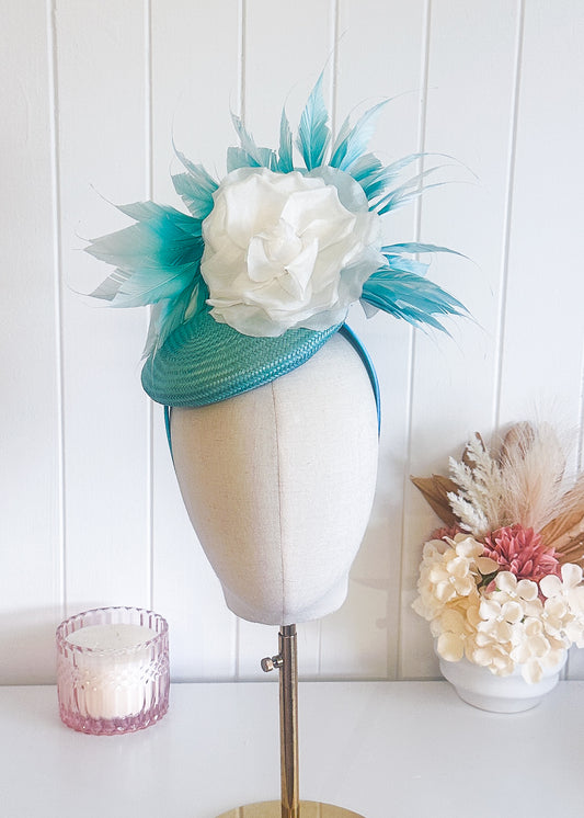 “Larson" Aqua & White