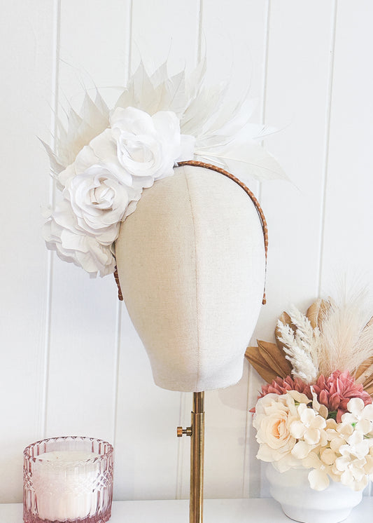 "Zahra" Crown - White