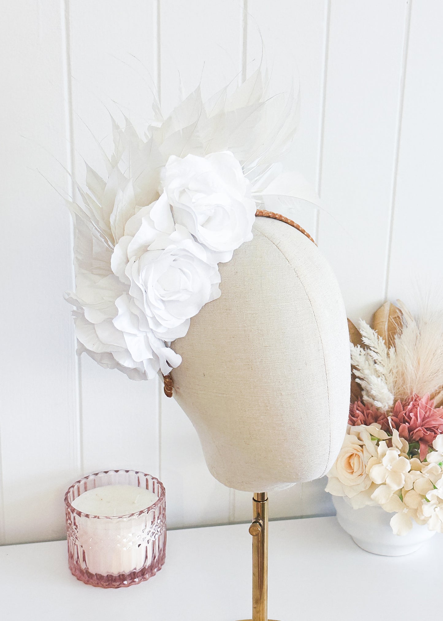 "Zahra" Crown - White