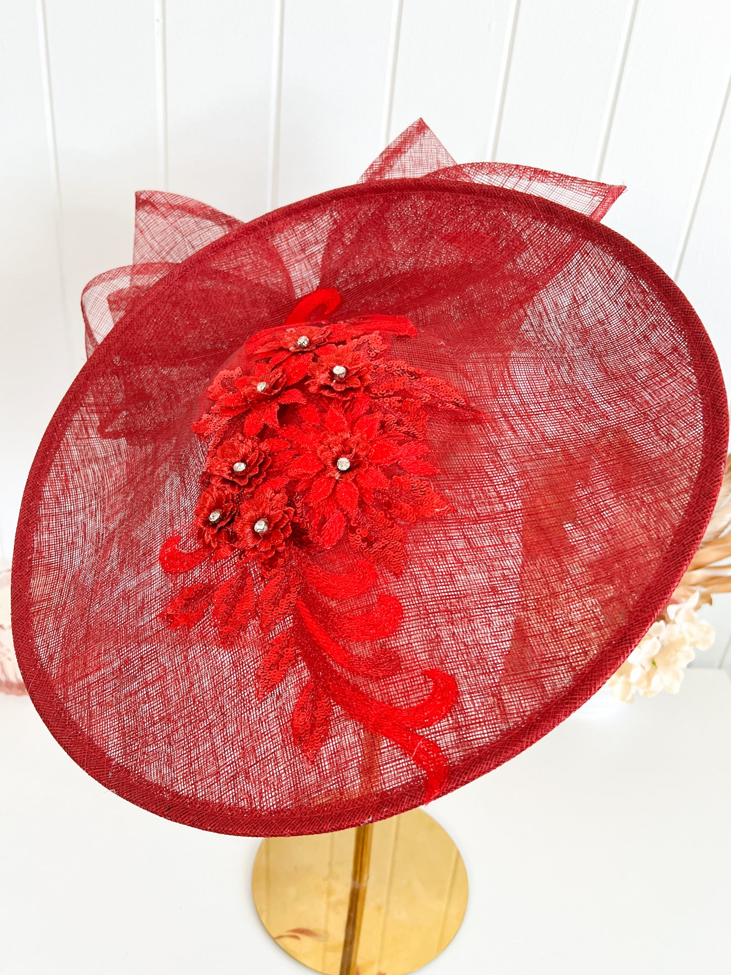 "Mina" Deep Red Hat