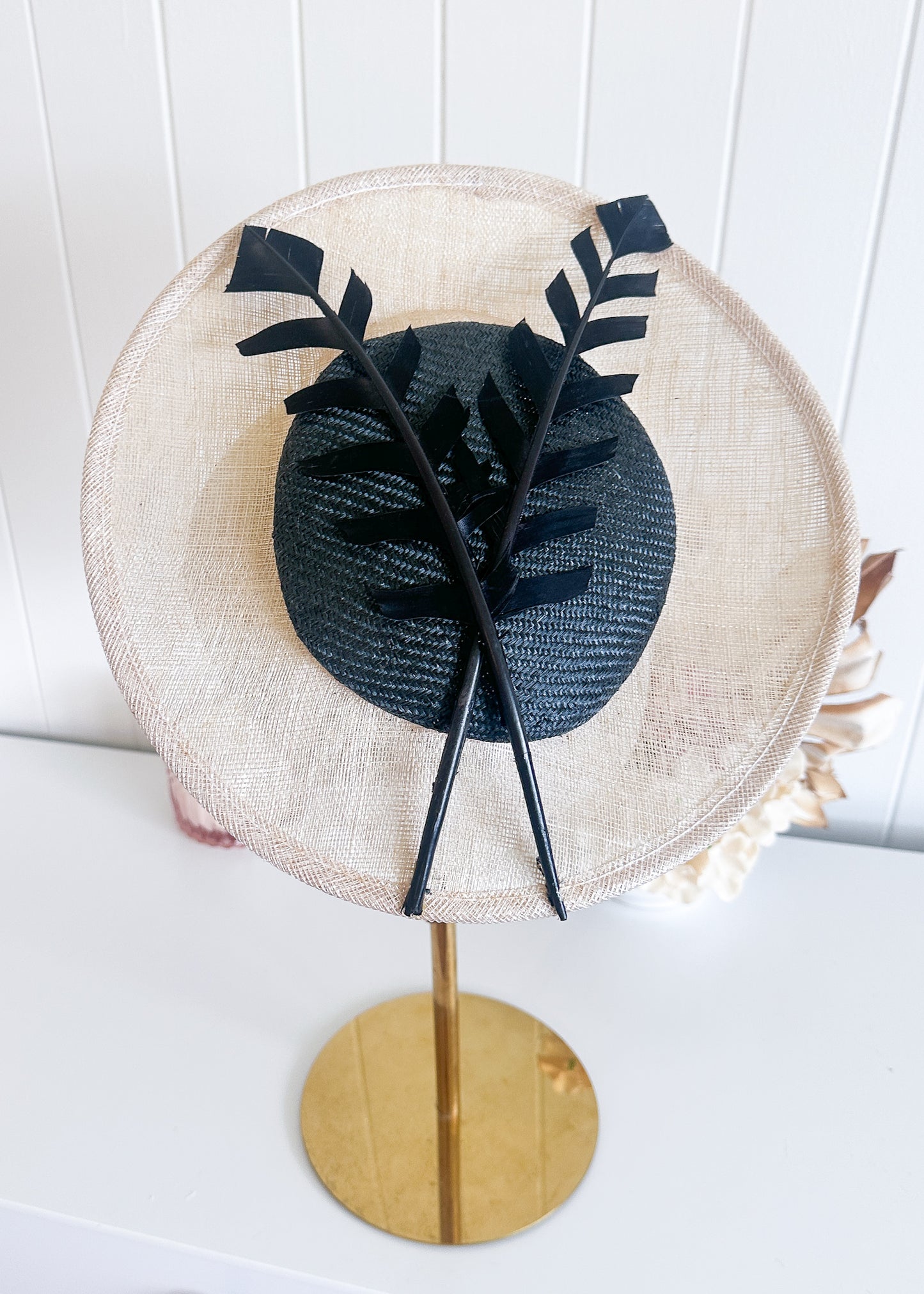 "Avery" - Ivory & Black