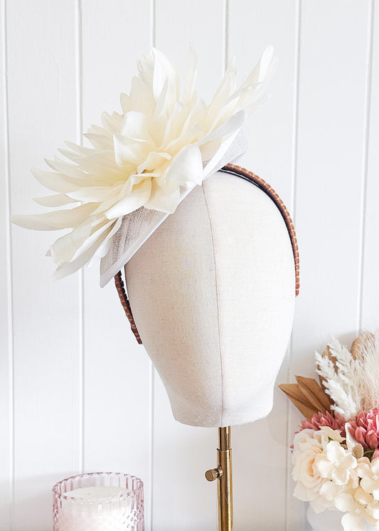 “Helda" Cream Fascinator