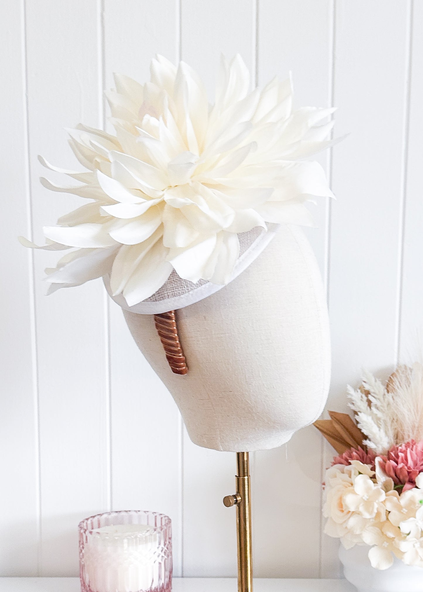 “Helda" Cream Fascinator