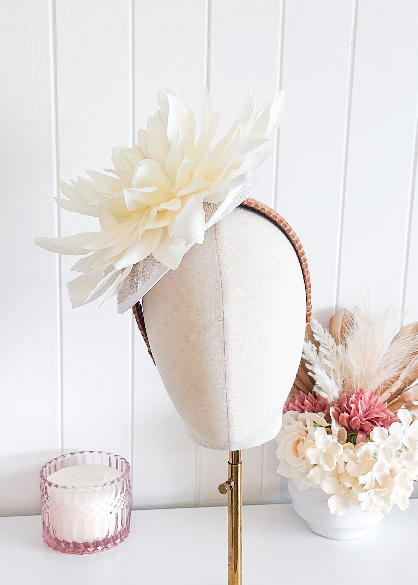 “Helda" Cream Fascinator