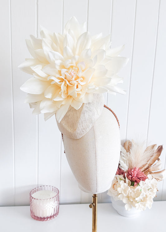 “Lily" Cream White