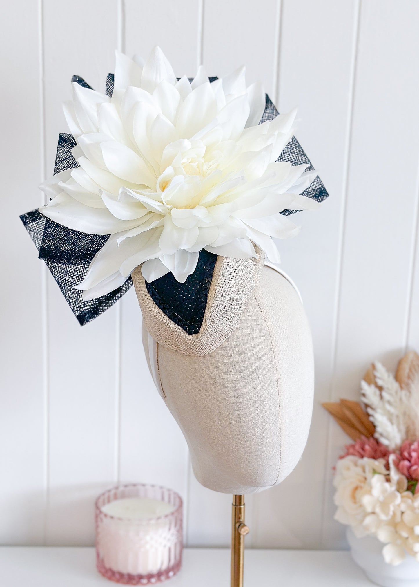 “Liv" Ivory & Black Fascinator