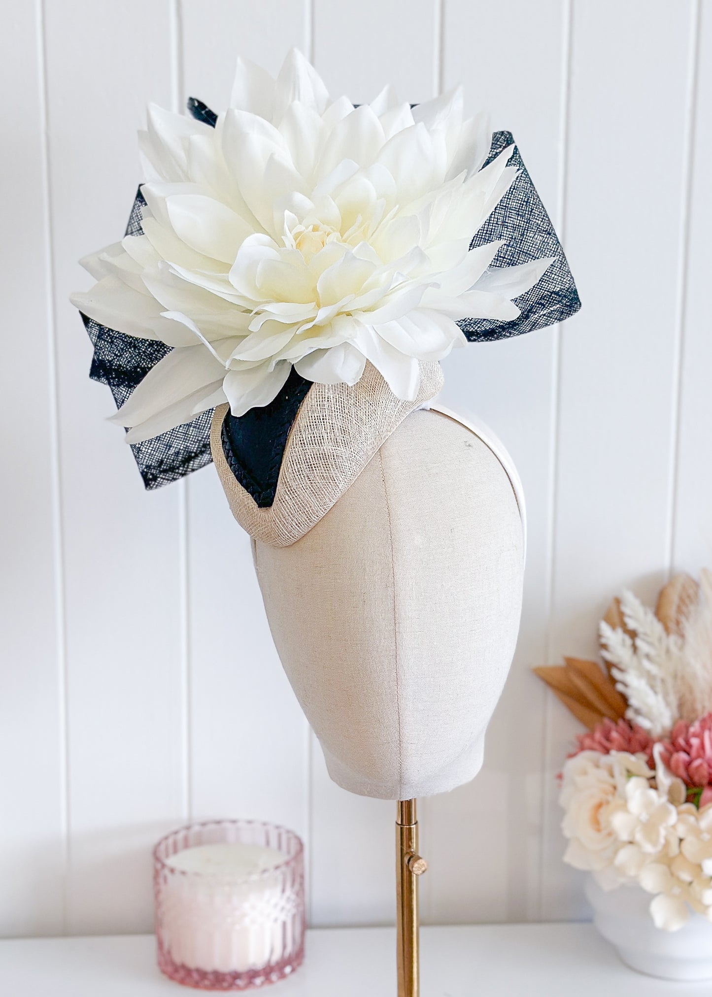 “Liv" Ivory & Black Fascinator