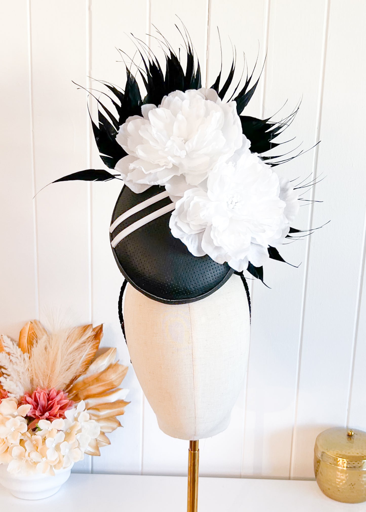 "Caitlin" Black & White Percher