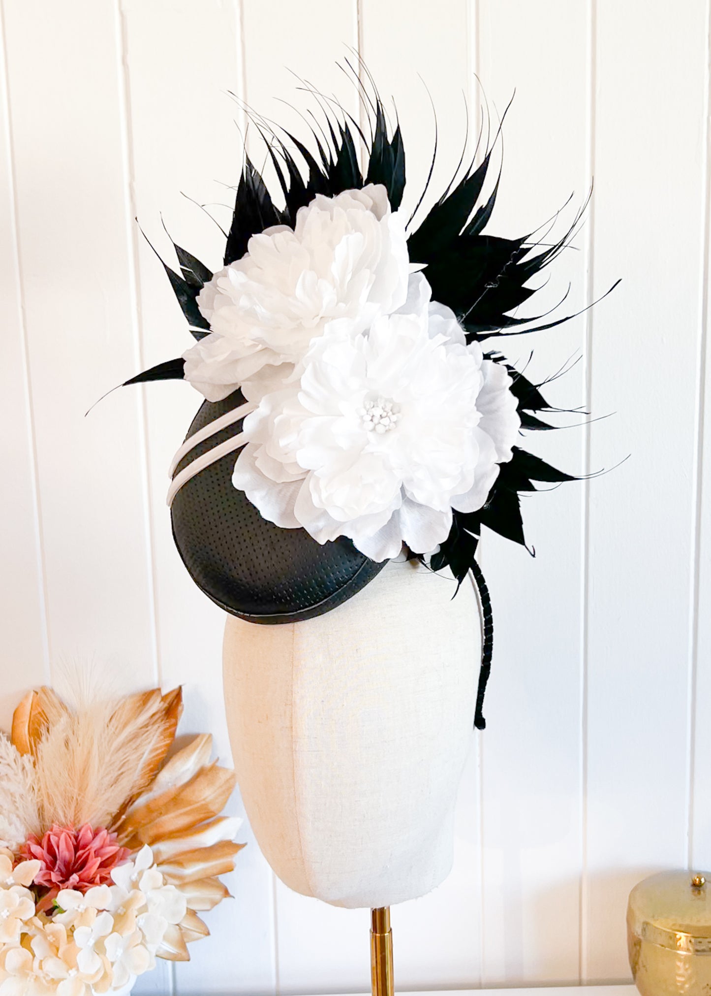 "Caitlin" Black & White Percher