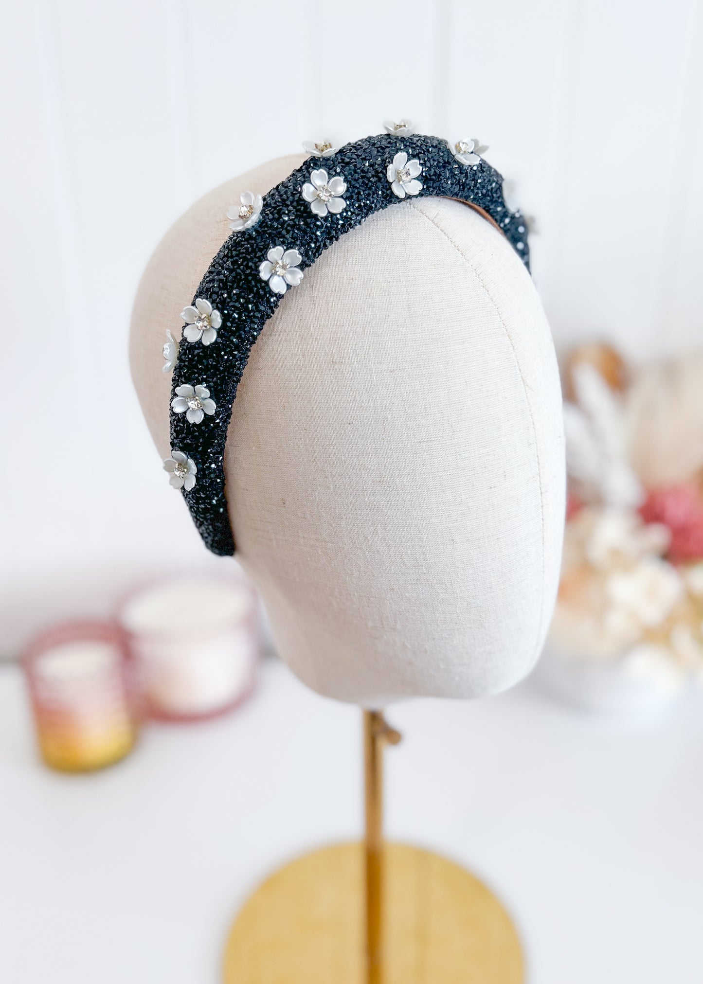 "Daisy" Black and White Headband