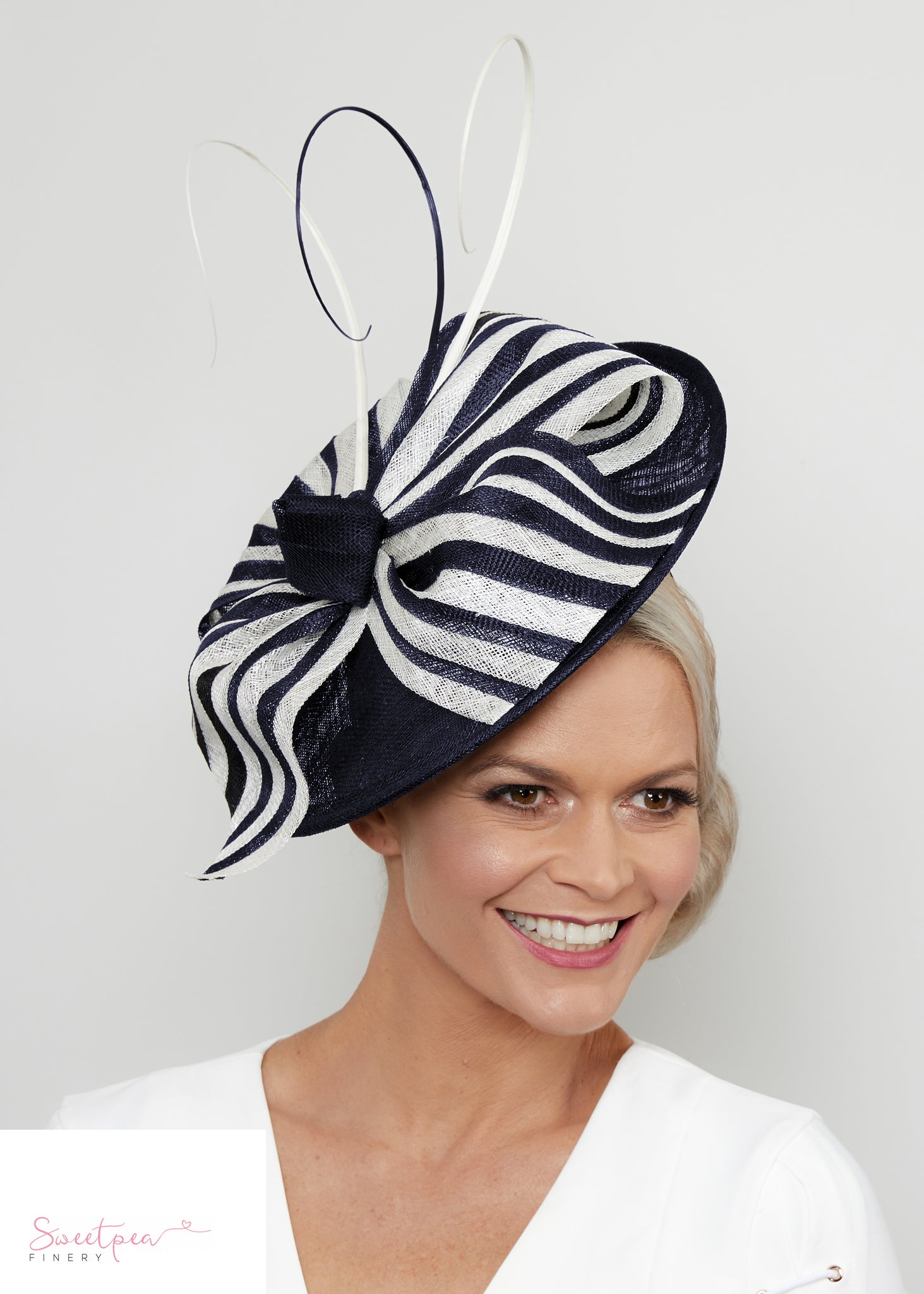 "Amelie" Navy & White Headpiece