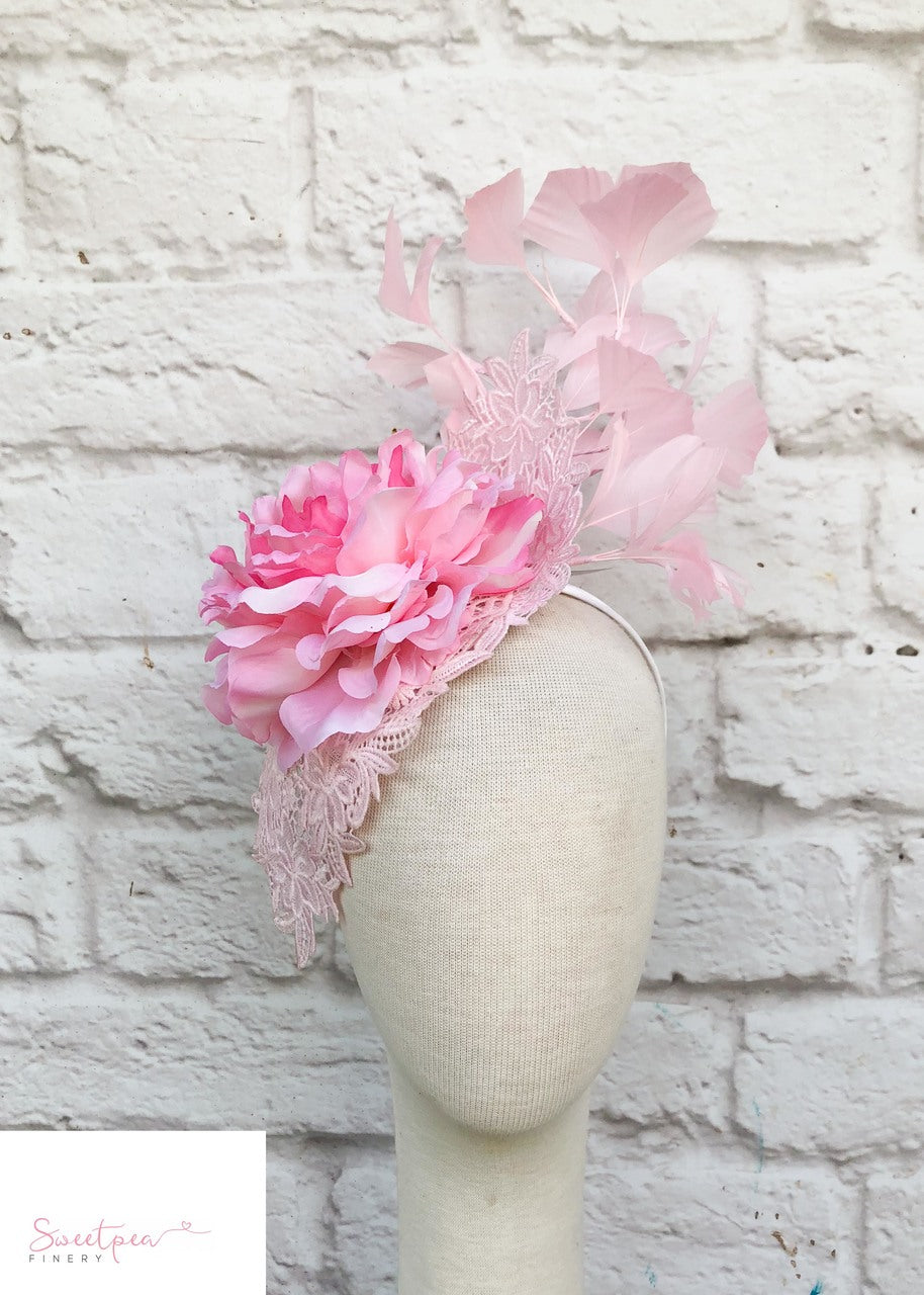 "Xanthe" Pale Pink Lace Fascinator